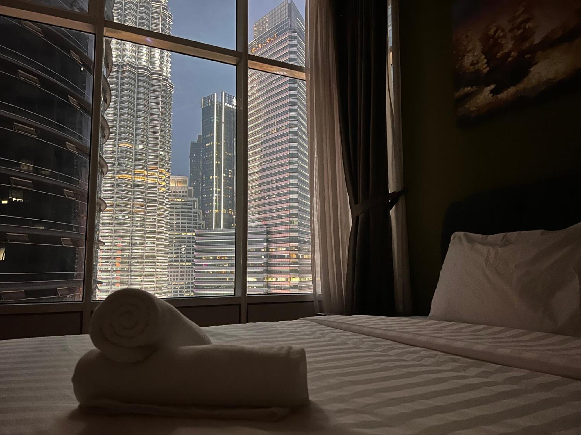Sky Suites At Klcc By Mitstay Kuala Lumpur Zewnętrze zdjęcie