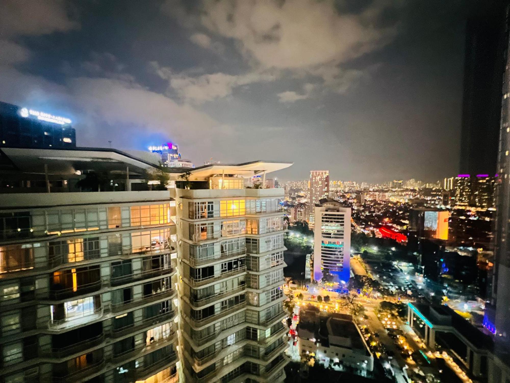 Sky Suites At Klcc By Mitstay Kuala Lumpur Zewnętrze zdjęcie
